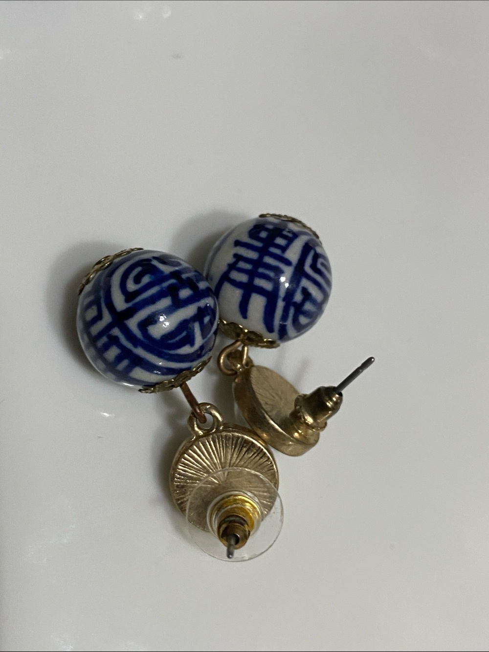Pearl-Top Blue & White Porcelain Chinese Drop Earrings - Picture 6 of 6